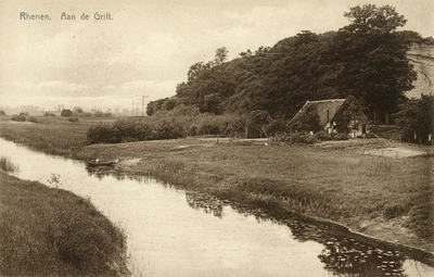 13289 Gezicht op de Grift en de Grebbeberg te Grebbe (gemeente Rhenen) uit het noordoosten.